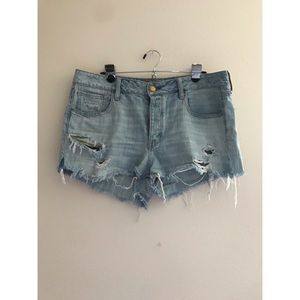 Cutoff AEO Tomgirl Jeans